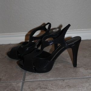 Impo, black 3-4 inch heel